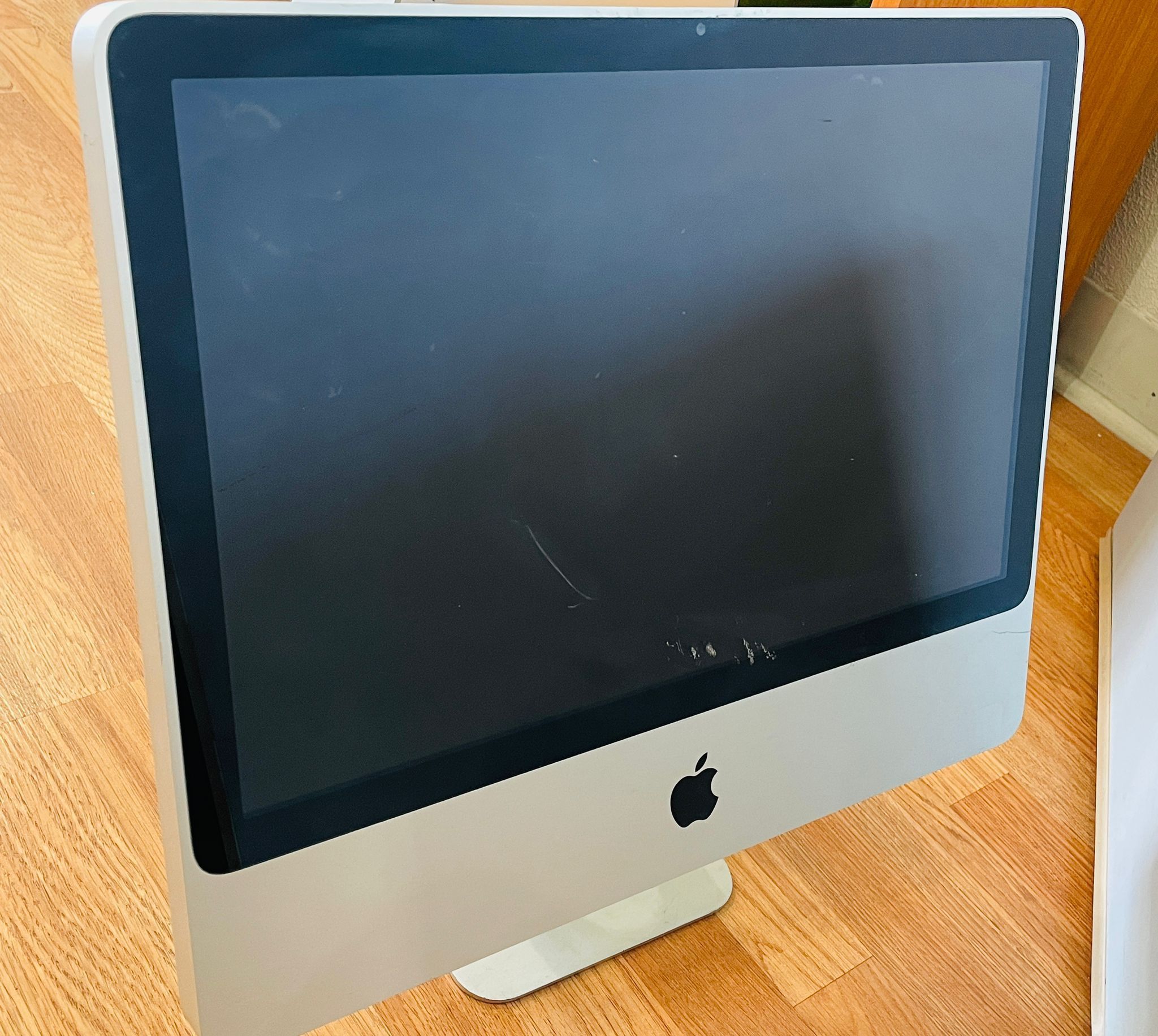 Apple iMac 20” 4GB//160GB Fully Functional $90 - infinityhomeware