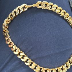 Louis Vuitton Gold Chain (authentic) (No Box)