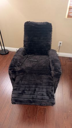 For FREE..  Massaging Recliner Chair