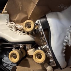 Rollerskates Women Size 7 Suregrip