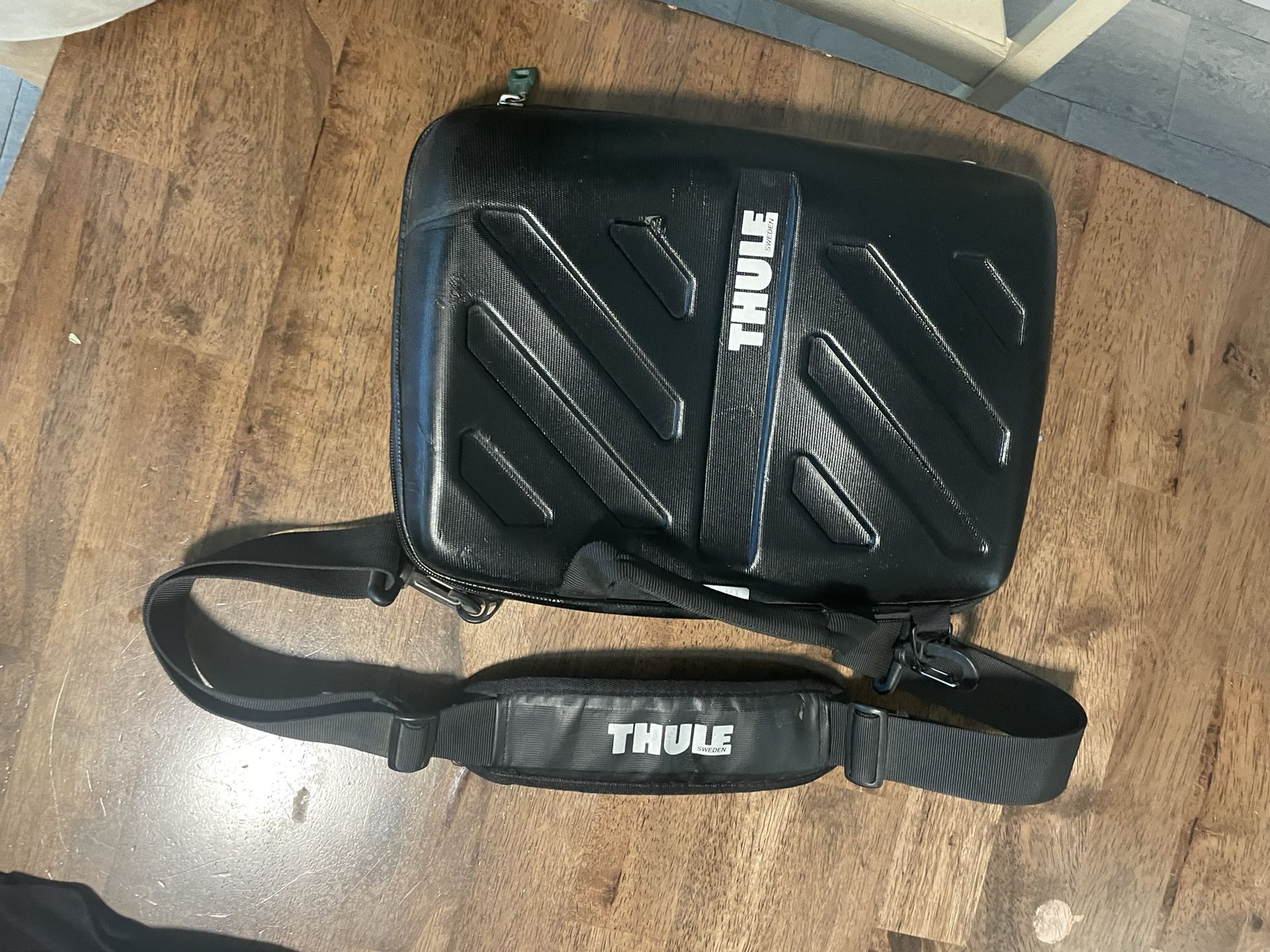 13" thule laptop case