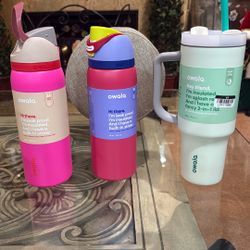 Owala 32 Oz & 46 oz 