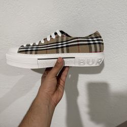 Burberry Shoes