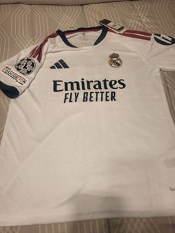 REAL MADRID  LOCAL