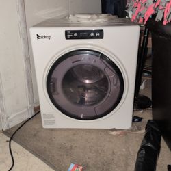 3.5 Cu.Ft. Vented Front Load Compact Electric Dryer in White *BRAND NEW NEVER USED*