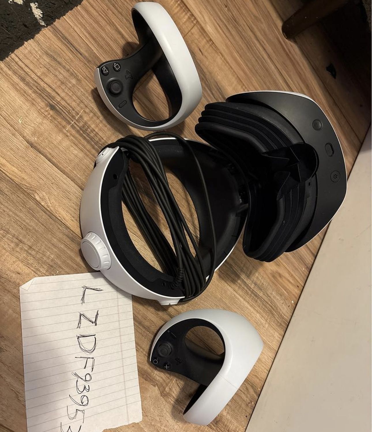 PSVR2 - PlayStation VR 2 with Controllers, Charging Stand, Headphones