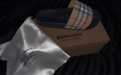 Burberry Vintage Check Slide Sandals