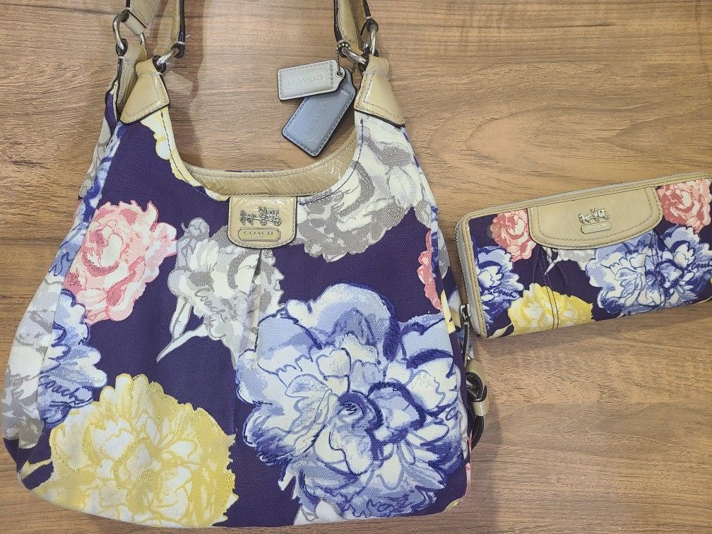 Floral Coach Vintage Purse With Wallet
