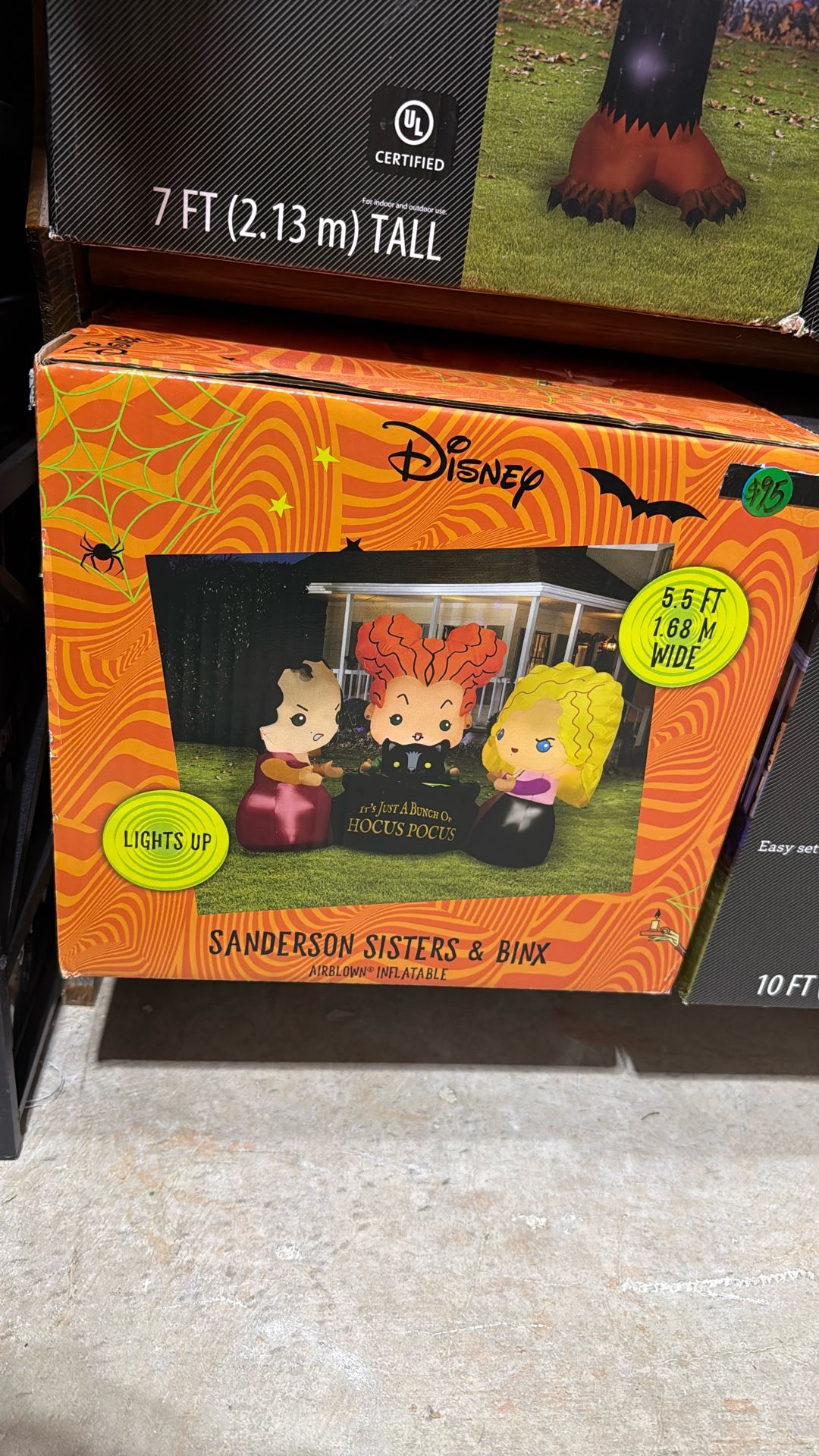 Disney Hocus Pocus Inflatable Outdoor Decoration