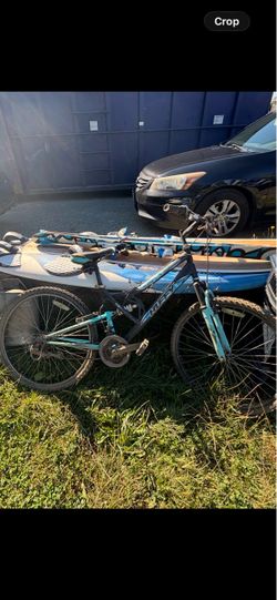 Huffy 26” Mountain Bike – Front Suspension, Multi-Speed