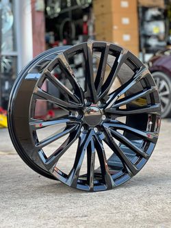 WHEELS WITH NEW TIRES 