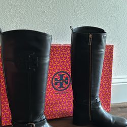 Tory Burch Boots 