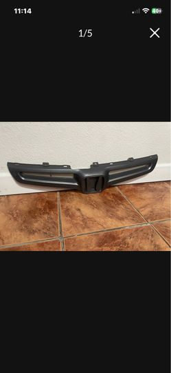 Grill 2003-2005 Honda Accord sedan Good Cond $75