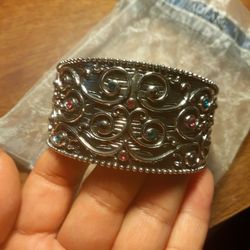 Beautiful Styles Bangle Bracelet 