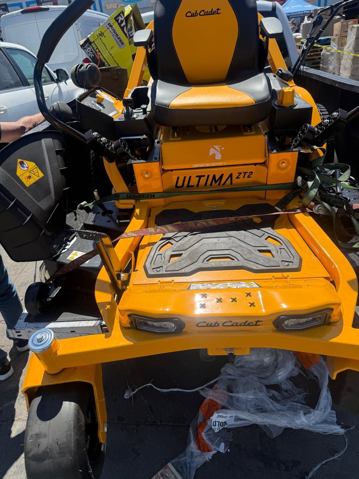 Cud Cadet Ultima ZT2 60 in. Fabricated Deck 24HP V-Twin Kawasaki FR Series Engine Dual Hydro DriveGas Zero Turn Riding Lawn Mower