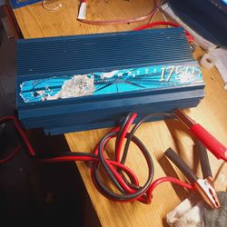 Power Inberter De 1.775. Watts Travaja Bien Biene Con Cables De 5 Pies De Largos  No Aparto Primer Primero Que Benga Se Lo Lleva 