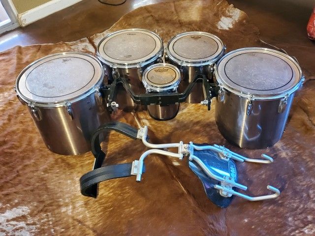 Set of Mapex marching tenor drums, quints