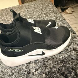 Big Kid Nike Sneakers 
