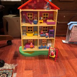 Peppa Pig Dollhouse And Car