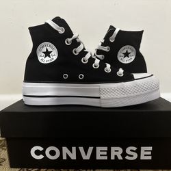 Converse Chuck Taylor Women’s 5