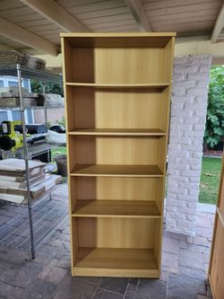 5 sections wooden shelf