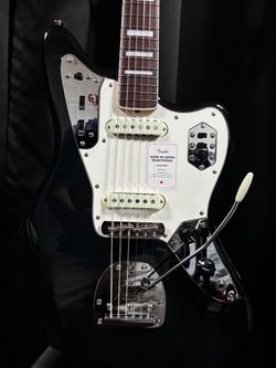 Fender Made in Japan Traditional Jaguar