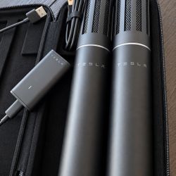 Like New Tesla Microphone Mic Caraoke