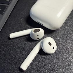 Apple AirPods 