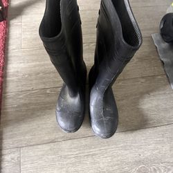Rubber Boots $10