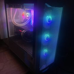Gaming Setup (Computer, Monitors, Mouse, and Keyboard)