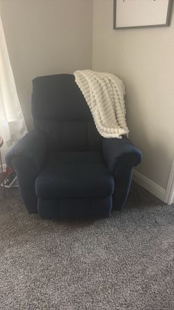 La-Z-Boy recliner, light new!