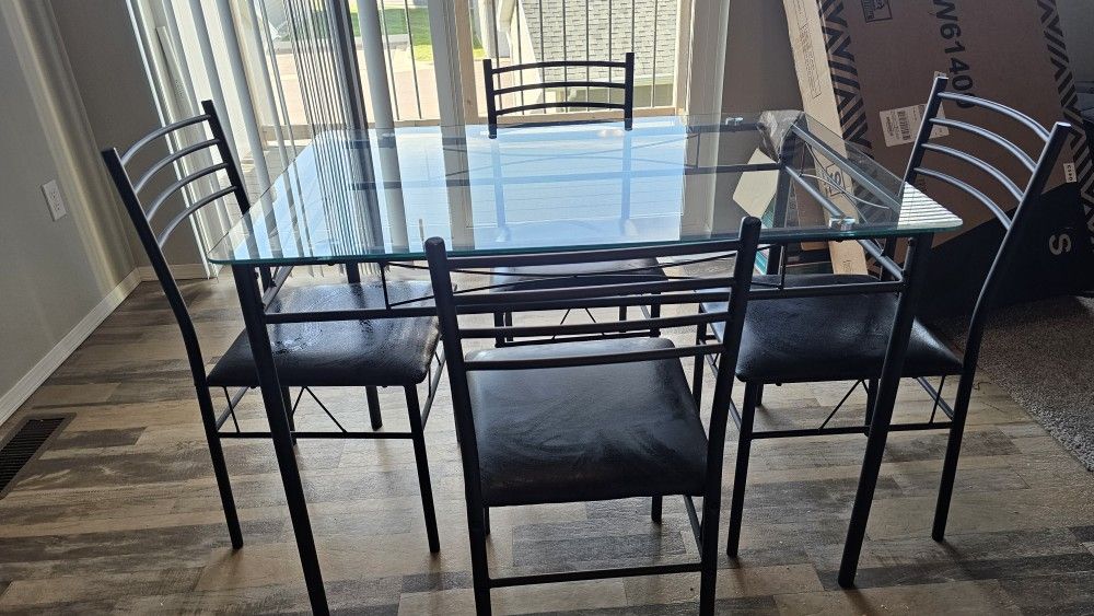 5 Piece Dining Set