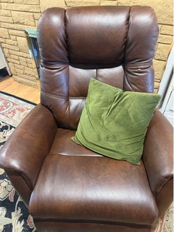 Recliner rocker chairs