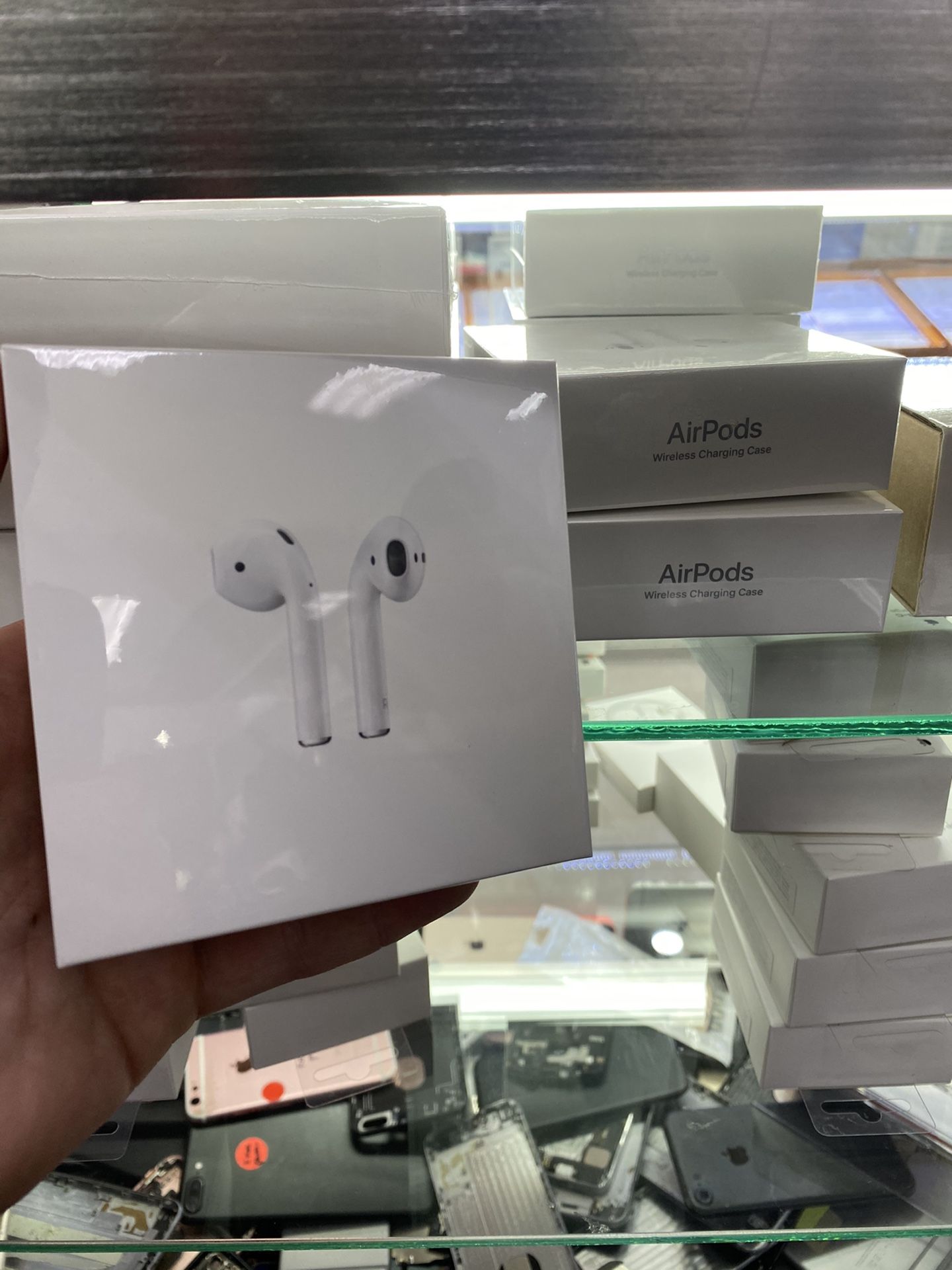 Apple AirPods Generation 2