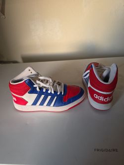 Adidas NEO Hoops 2.0 Mid, specifically the "White Blue Red"