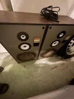 Sony SS-U770 3-Way Floor Speakers (Pair)