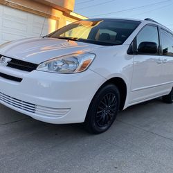 2005 Toyota sienna