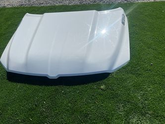2019 Dodge Ram hood