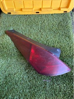2003 Nissan 350z Driver/Left Side Tail Light