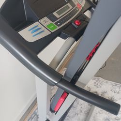 Treadmill Almost Brand New Free Delivery