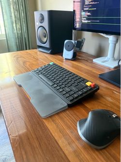 Nuphy Air75 v3 Mechanical Keyboard + Wrist Rest