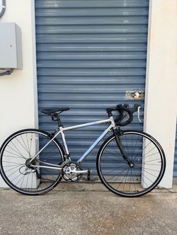Specialized Dolce sport 54cm Road Bike
