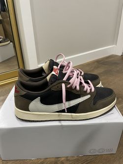 Jordan Retro 1 Low Travis Scott Mochas 