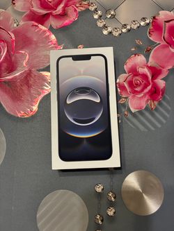 iPhone 16e in Box