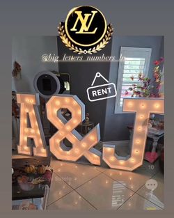 Marquee letters