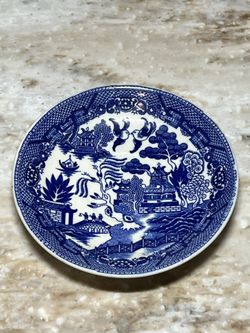 Vintage BLUE WILLOW Saucer Tea Plate Made in Occupied Japan 5.75"