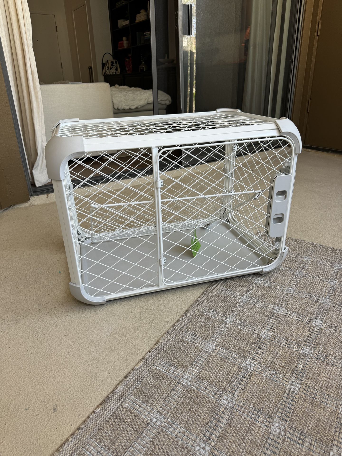 DIGGS Evolv Dog Crate