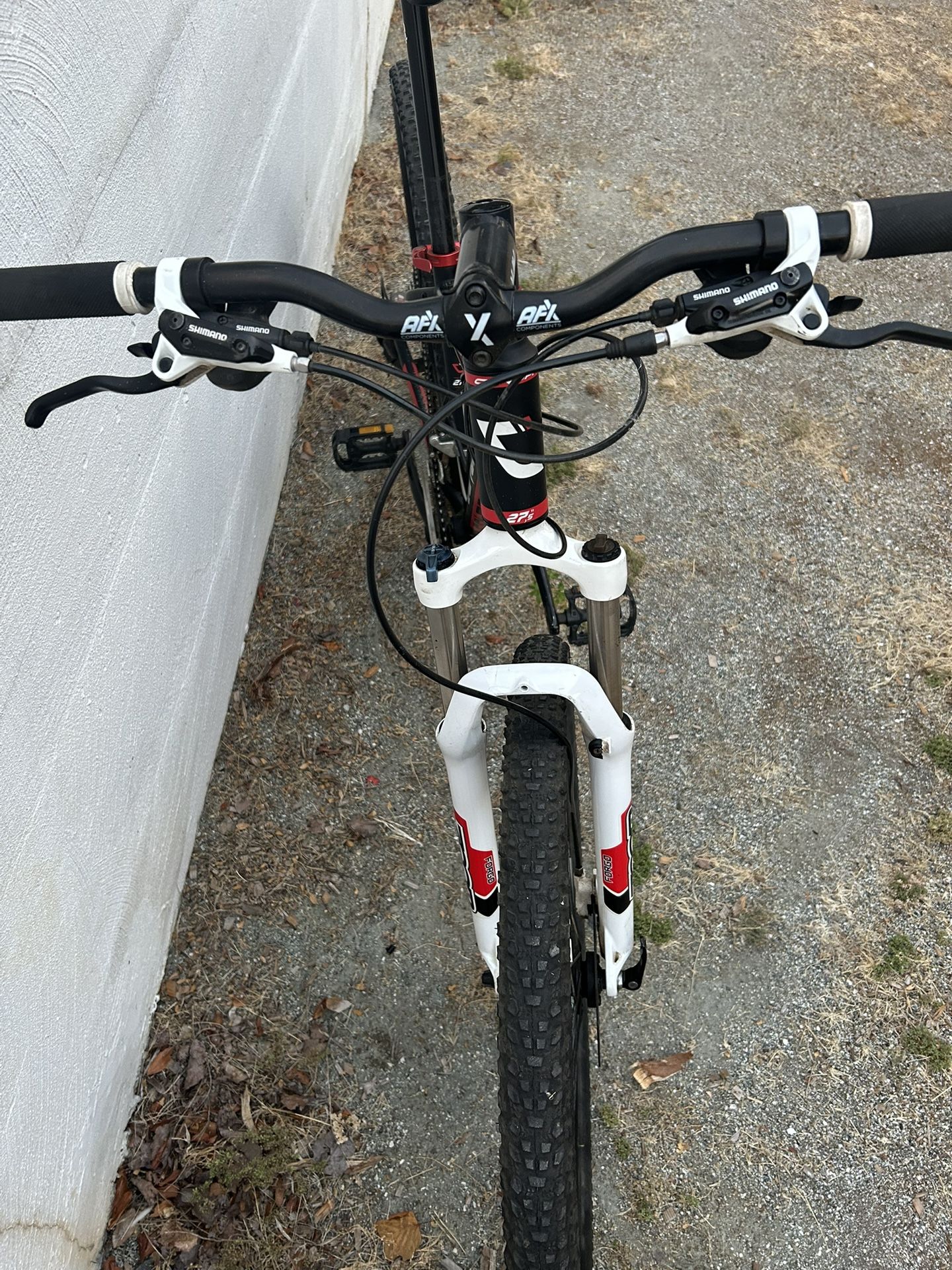 Mountain Bike 16inches Frame 27 1/2 Wheels