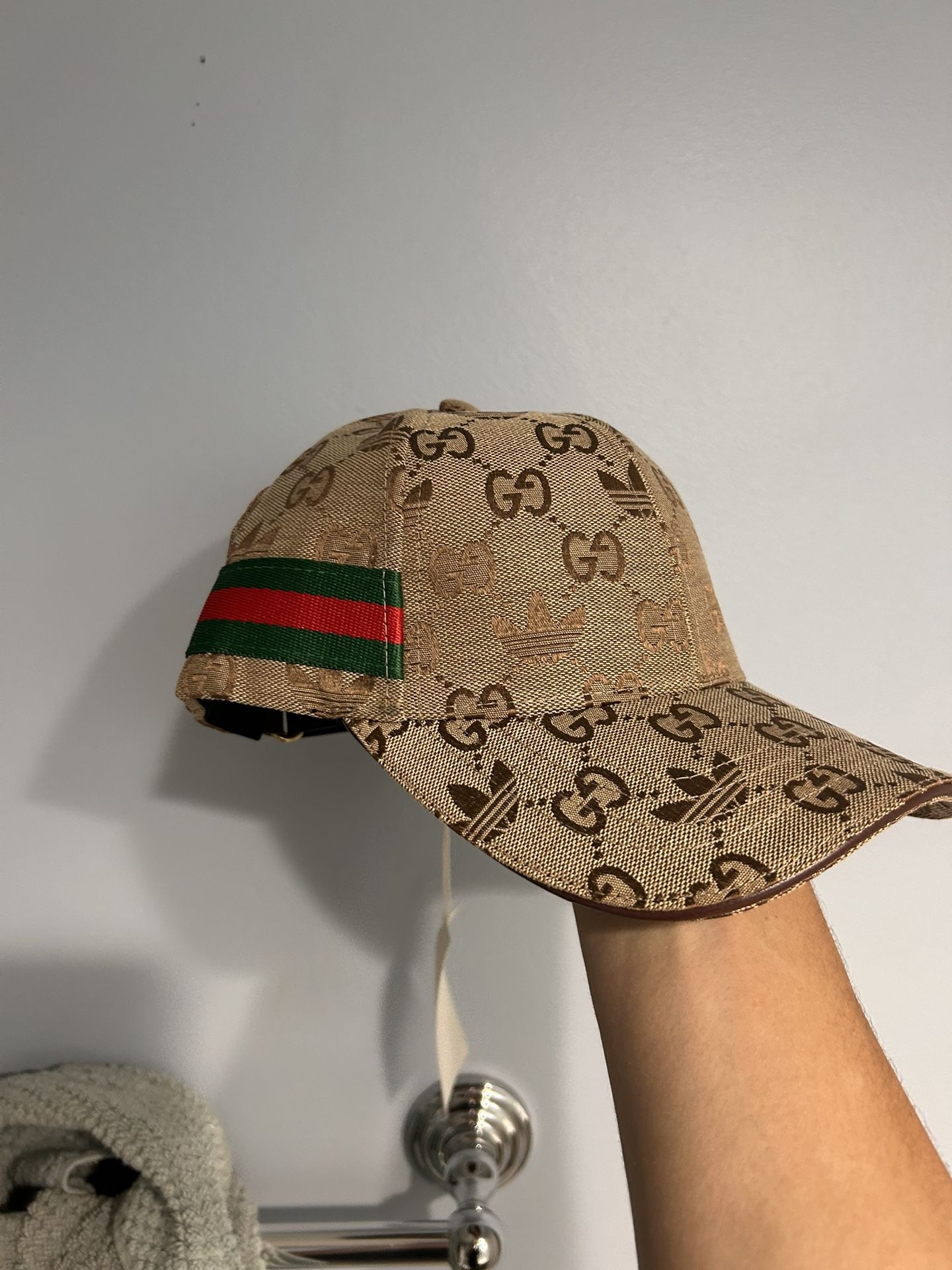 GUCCI CANVAS HAT (BRAND NEW) VINTAGE