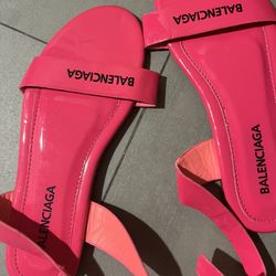 Balenciaga slides size 8